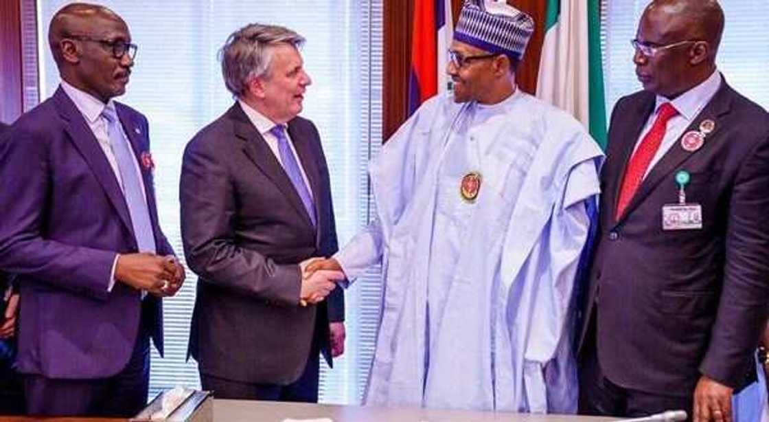 Buhari, Shugaban NNPC, da wasu Buhari, Shugaban NNPC, da wasu