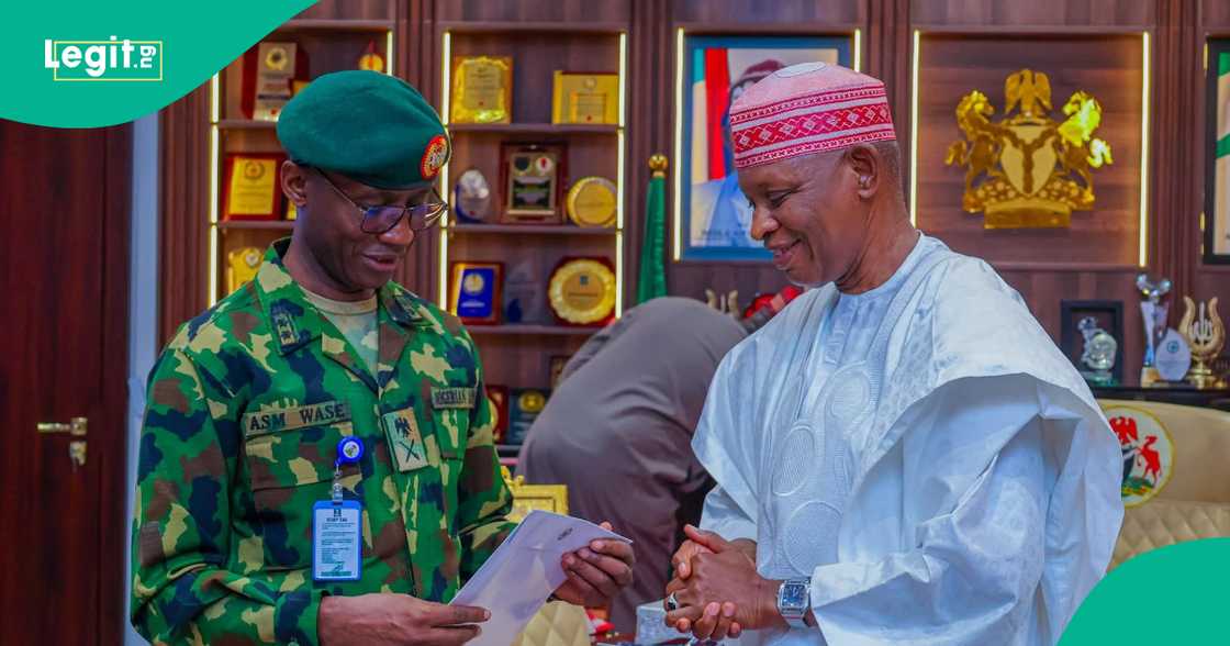 Gwamma Abba da Janar Wase. Gwamma Abba da Janar Wase.