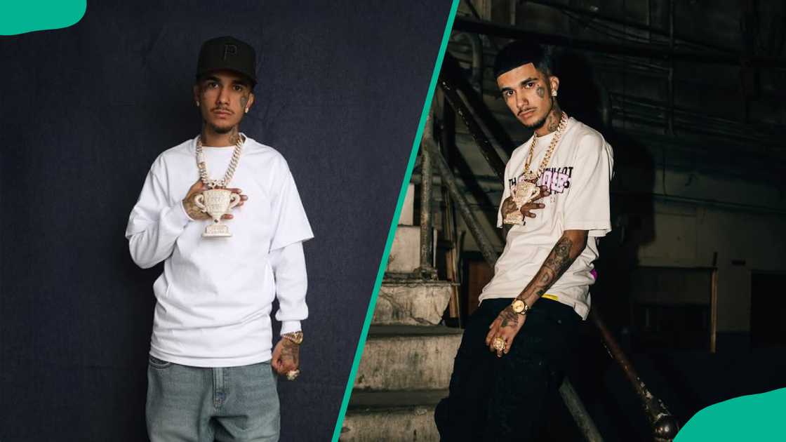 Peysoh in white T-shirts Peysoh in white T-shirts