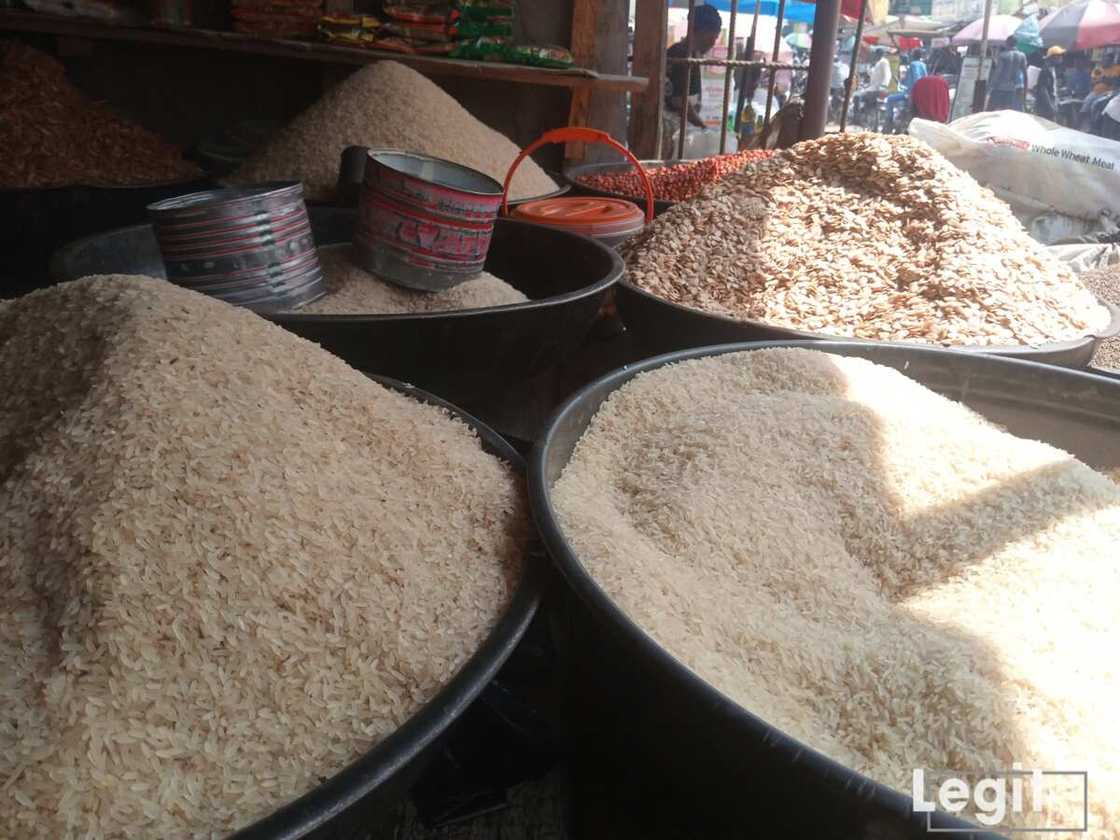 Local rice, foreign rice, Lagos market Local rice, foreign rice, Lagos market