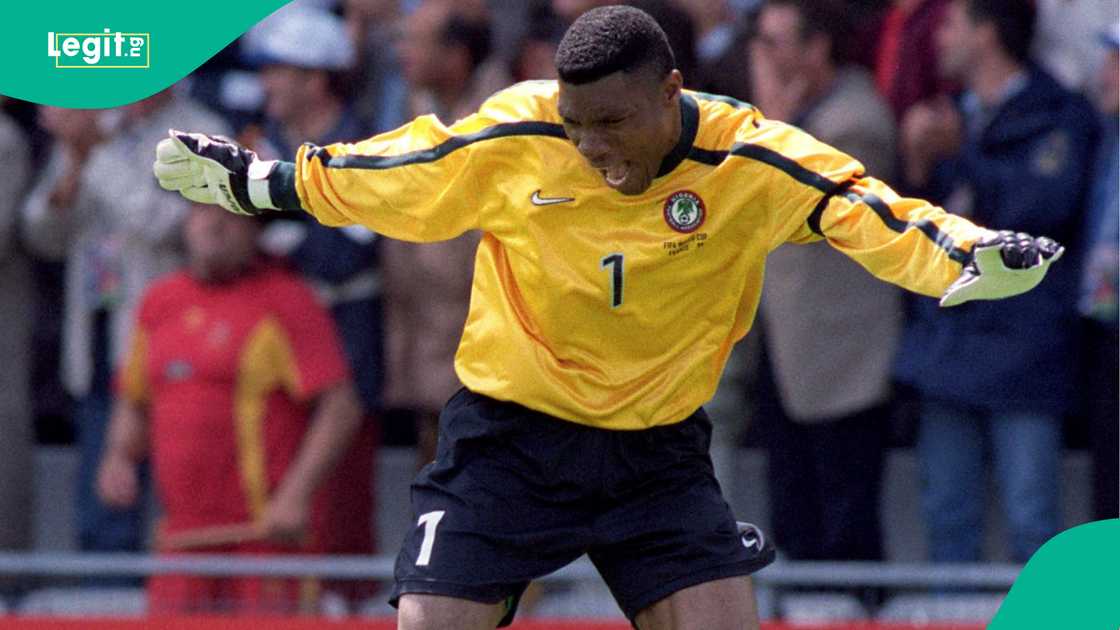 Peter Rufai, Super Eagles, Nigeria, 1998 FIFA World Cup, France Peter Rufai, Super Eagles, Nigeria, 1998 FIFA World Cup, France