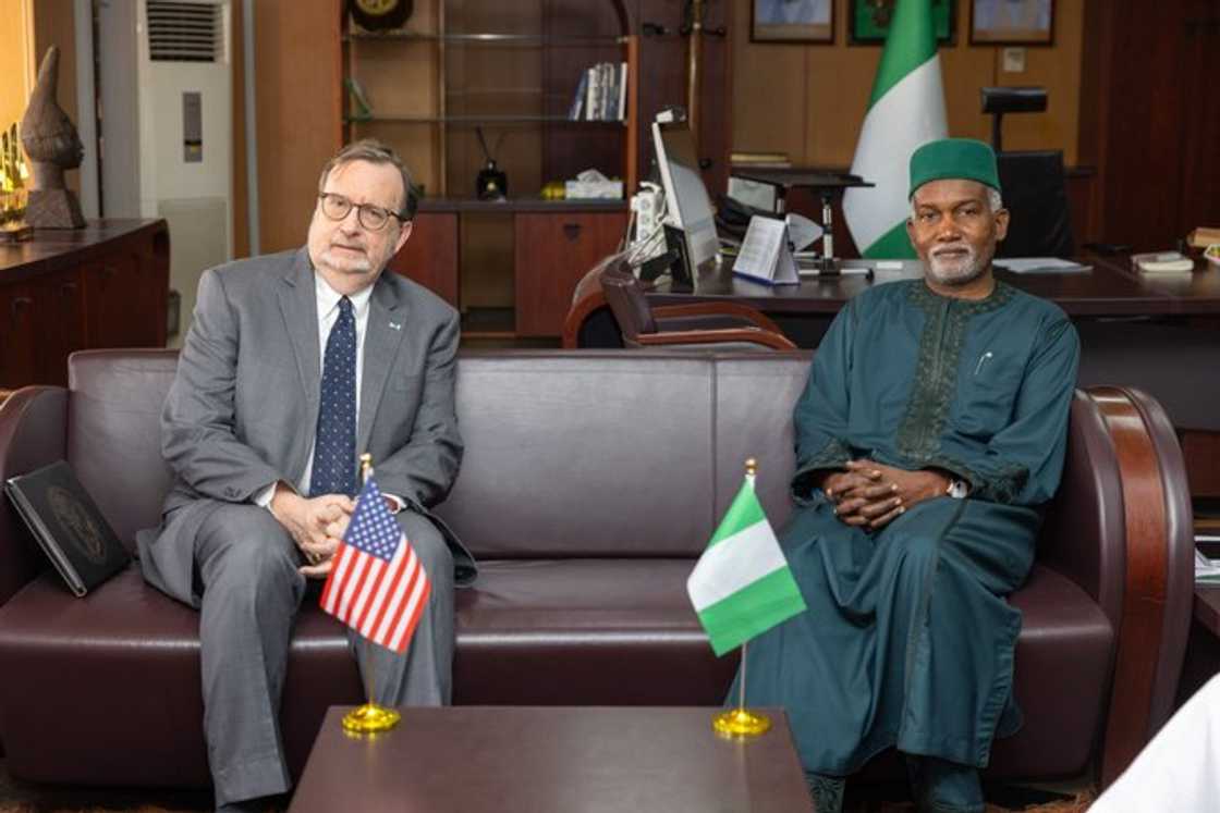 Yusuf Tuggar da jakadan Amurka a Najeriya Yusuf Tuggar da jakadan Amurka a Najeriya