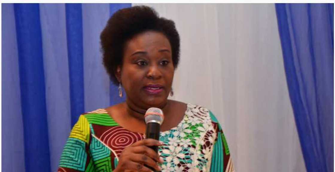 Yakin aiki: Dole ku zo aiki ranar Litinin - Gwamnatin Tarayya ta gargadi ma'aikata Yakin aiki: Dole ku zo aiki ranar Litinin - Gwamnatin Tarayya ta gargadi ma'aikata