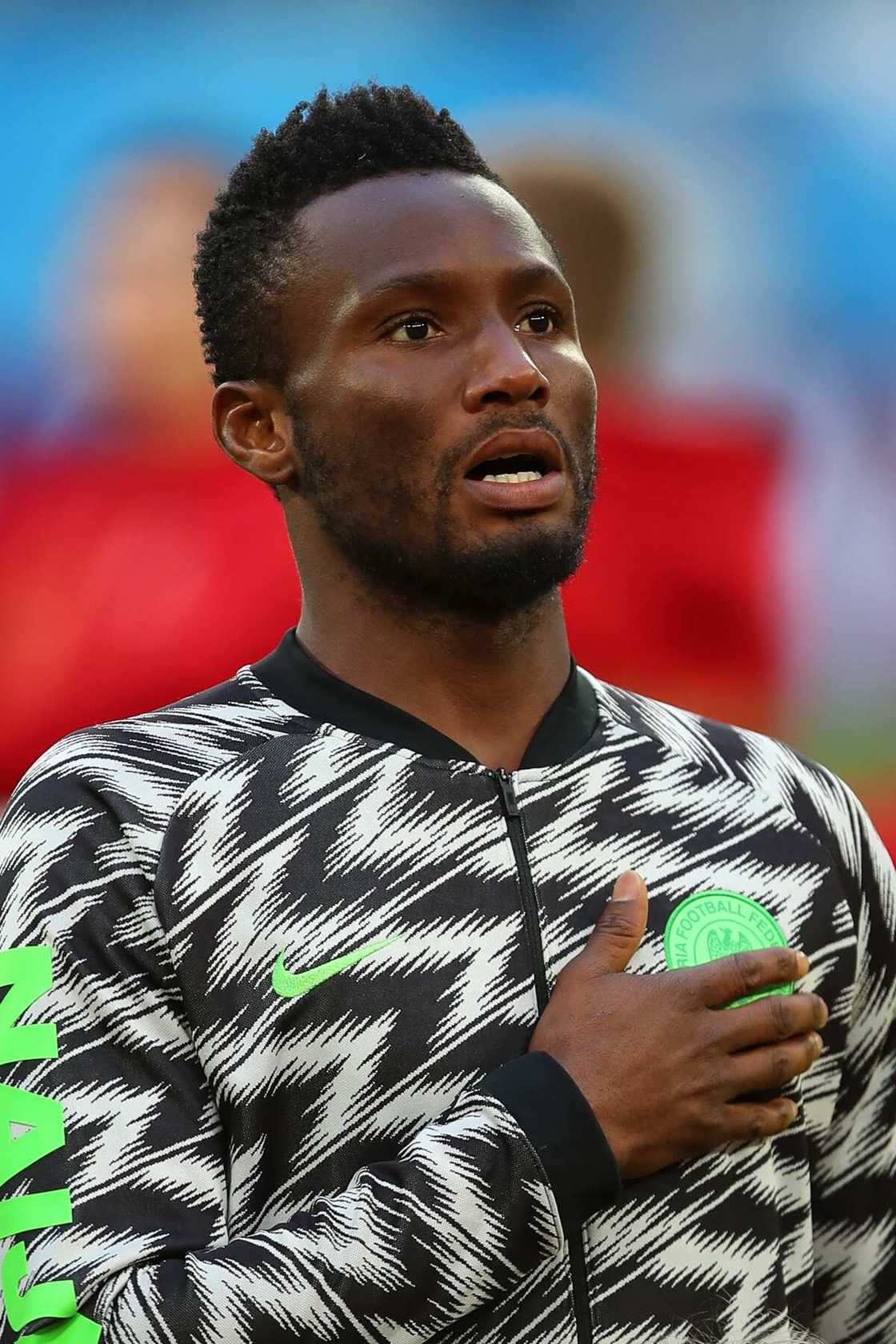 How old is Mikel Obi