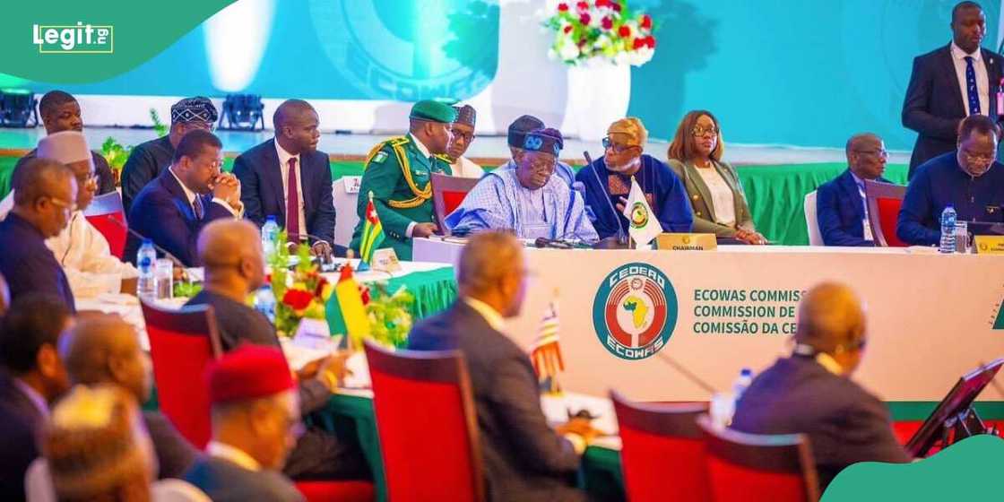 ECOWAS reacts as armed groups kill Nigerien soldiers/Armed groups attacked and killed Nigerien soldiers ECOWAS reacts as armed groups kill Nigerien soldiers/Armed groups attacked and killed Nigerien soldiers