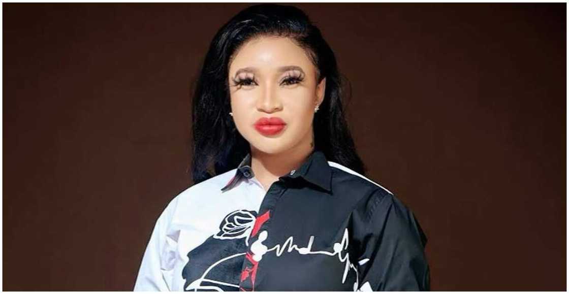 Some women will have 1Million and buy kayamata for 900k - Tonto Dikeh takes a swipe at young girls Some women will have 1Million and buy kayamata for 900k - Tonto Dikeh takes a swipe at young girls