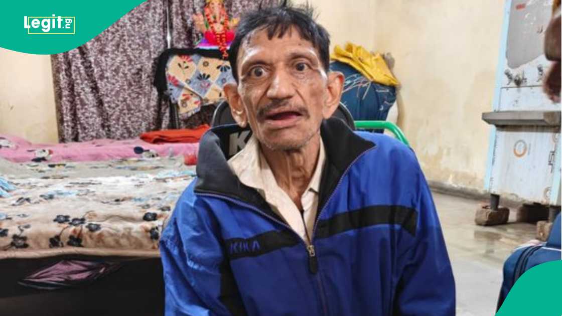 Lokacin da ake yi wa Mangilal tambayoyi Lokacin da ake yi wa Mangilal tambayoyi