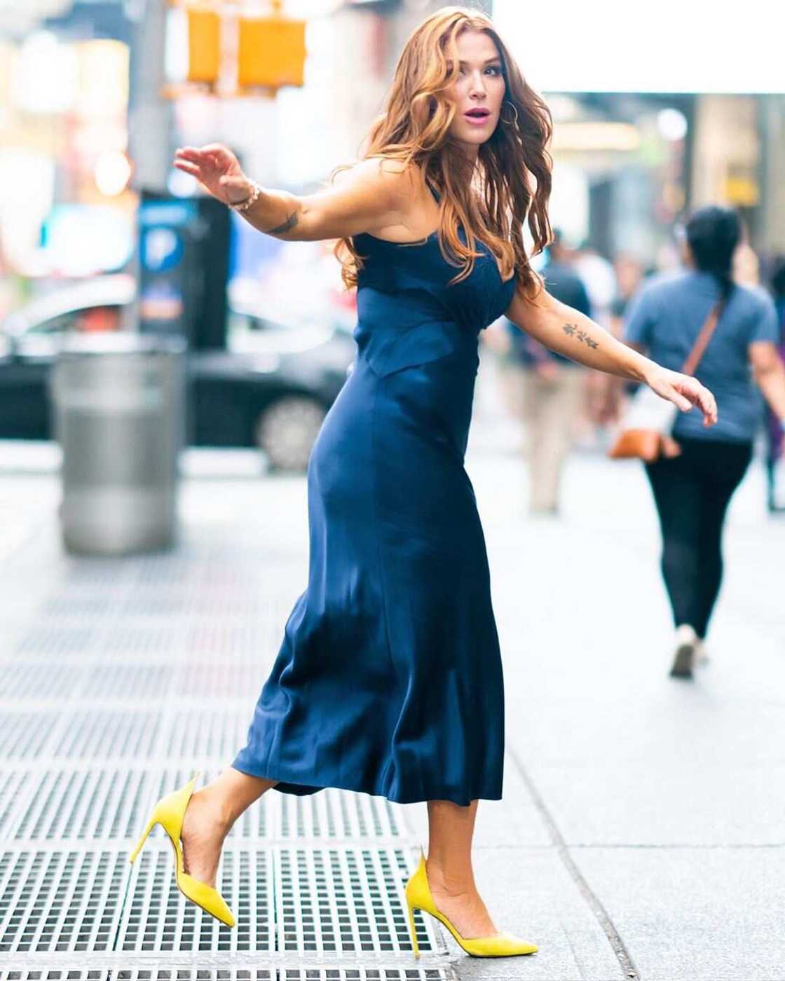 Poppy Montgomery height Poppy Montgomery height