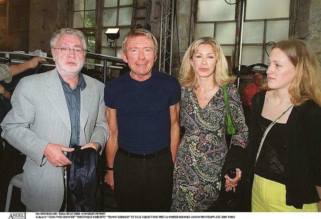 Biographie de Jean-Yves Bouvier : films, photos, compagnon Biographie de Jean-Yves Bouvier : films, photos, compagnon