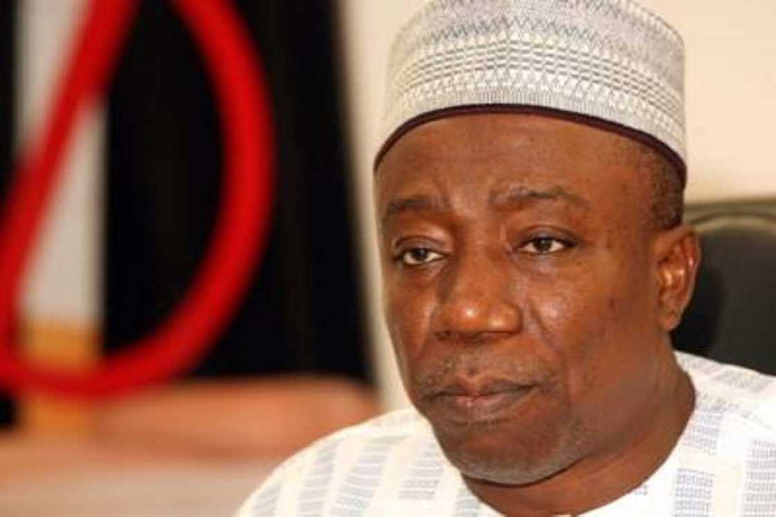 Adamu Aliero, Dakingari Da Wasu Jiga-Jigan APC a Kebbi Sama Da 30 Sun Sauya Sheka Zuwa PDP Adamu Aliero, Dakingari Da Wasu Jiga-Jigan APC a Kebbi Sama Da 30 Sun Sauya Sheka Zuwa PDP