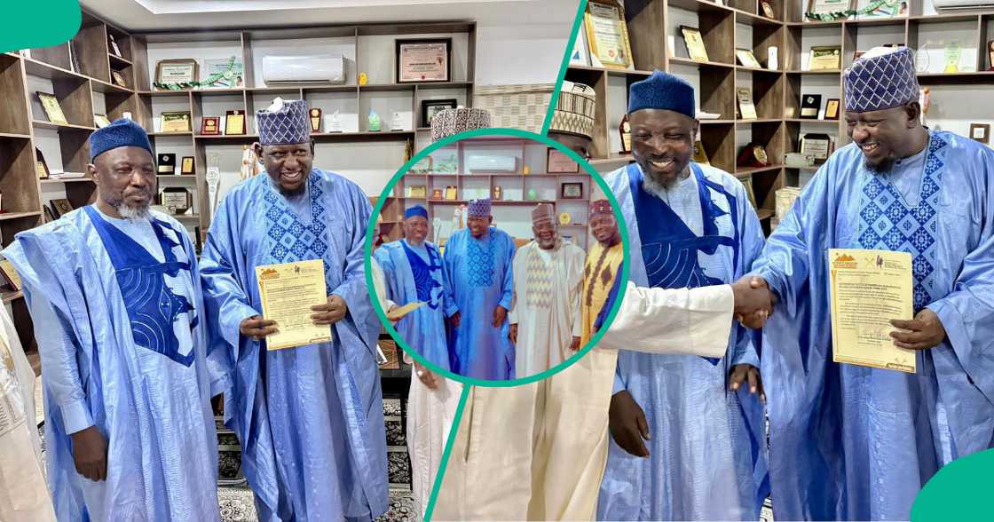 Sheikh Kabiru Gombe tare da malaman Izala.