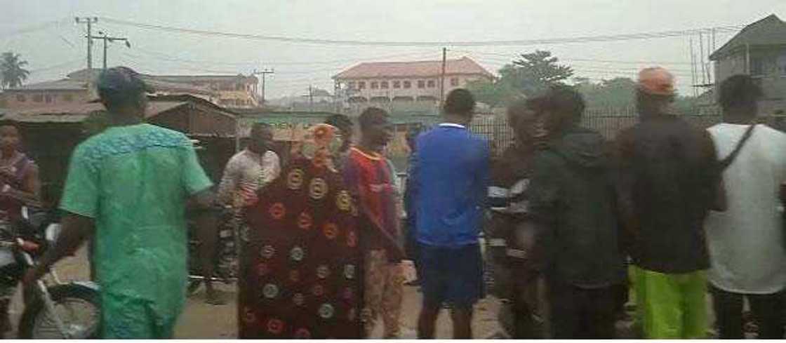 Mutanen gari Mutanen gari