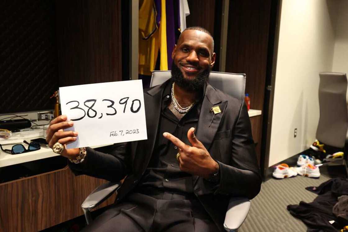 Who is the richest athlete the world? Who is the richest athlete the world?