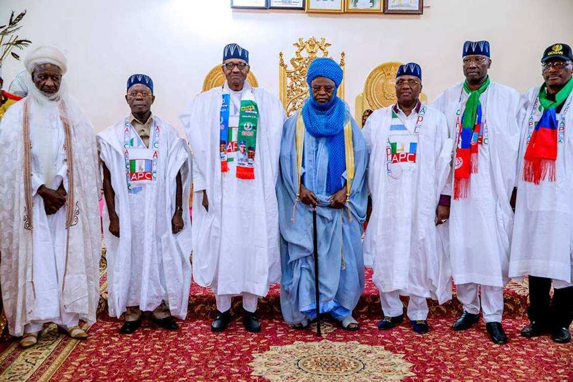 Lamidon Adamawa, da wasu manyan Sarakunan Najeriya 2 dake tare da Buhari a zaben 2019 Lamidon Adamawa, da wasu manyan Sarakunan Najeriya 2 dake tare da Buhari a zaben 2019