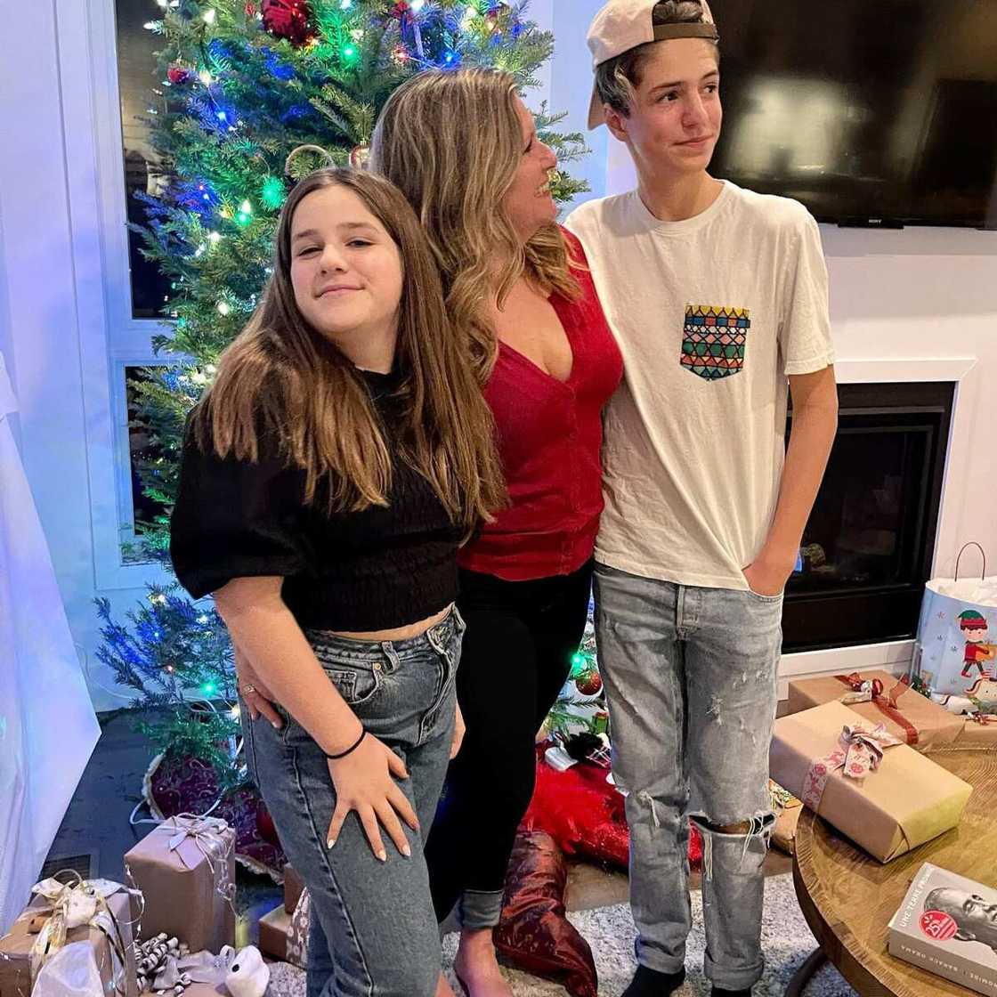 Saskia Thuot et ses enfants Saskia Thuot et ses enfants