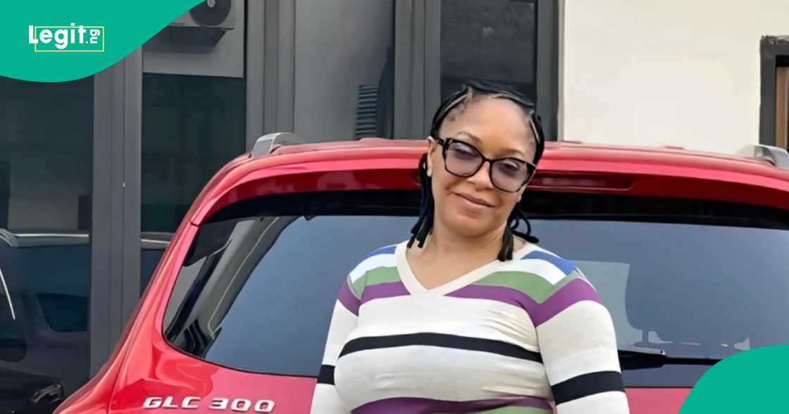 Ayra Starr's mother shares video about Tiwa Savage and her dress sense. Ayra Starr's mother shares video about Tiwa Savage and her dress sense.