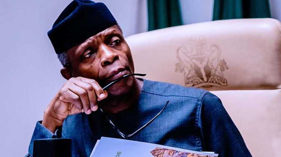 Farfesa Yemi Osinbajo ya shilla kasar waje Farfesa Yemi Osinbajo ya shilla kasar waje