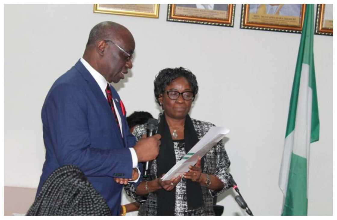 Momoh: Gwamnatin Tarayya ta dakatar da karin farashin shan wutar lantarki Momoh: Gwamnatin Tarayya ta dakatar da karin farashin shan wutar lantarki