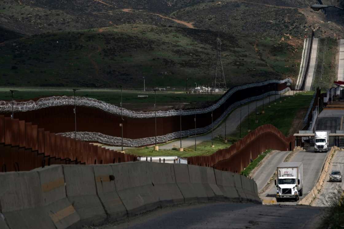 Analysts expect US second quarter GDP growth to be distorted by a pullback in imports after businesses earlier rushed to stockpile and avoid President Donald Trump's tariffs Analysts expect US second quarter GDP growth to be distorted by a pullback in imports after businesses earlier rushed to stockpile and avoid President Donald Trump's tariffs