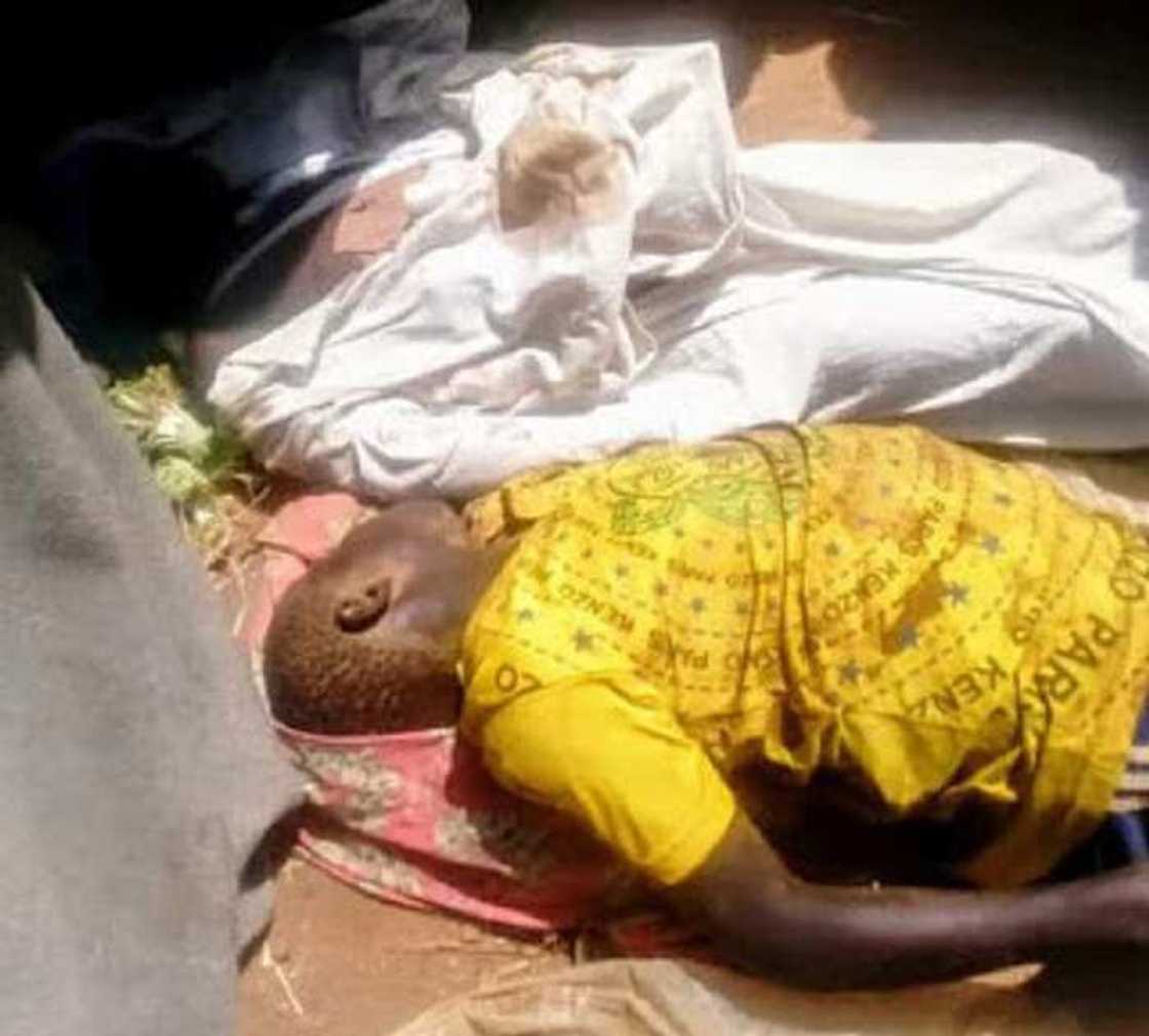 Wata mata ta bayyana yadda ta yi mutuwar karya yayin da 'yan bindiga suka kashe duka danginta a jihar Filato Wata mata ta bayyana yadda ta yi mutuwar karya yayin da 'yan bindiga suka kashe duka danginta a jihar Filato