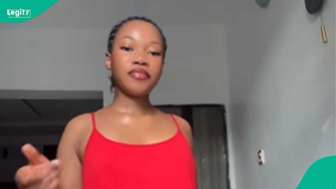 A Nigerian lady shares what she saw when she checked her younger sister's WhatsApp status.