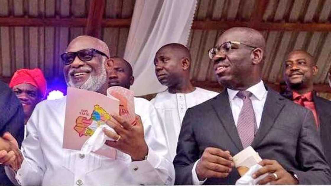 Zaben gwamnan Ondo da Edo: Tsohon shugaban APC ya fallasa yan takarar da Buhari ke goyon baya Zaben gwamnan Ondo da Edo: Tsohon shugaban APC ya fallasa yan takarar da Buhari ke goyon baya