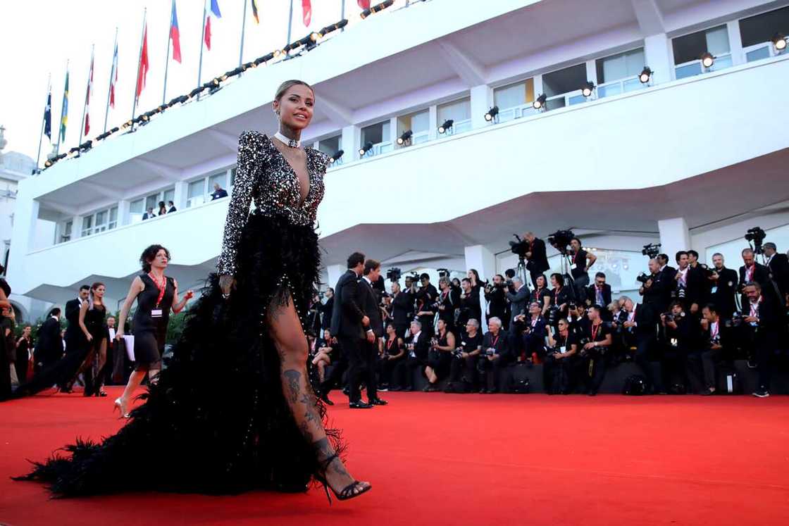 Theo Hernandez’s girlfriend Theo Hernandez’s girlfriend