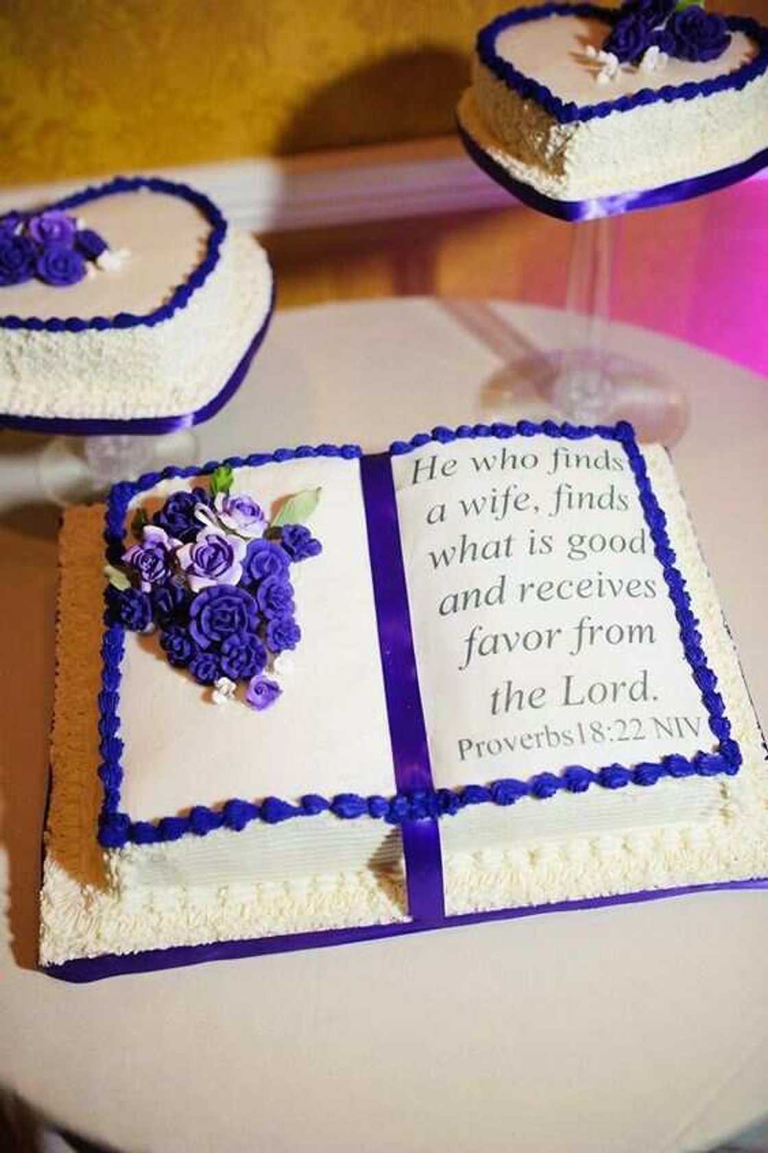 Wedding bible cake design idea