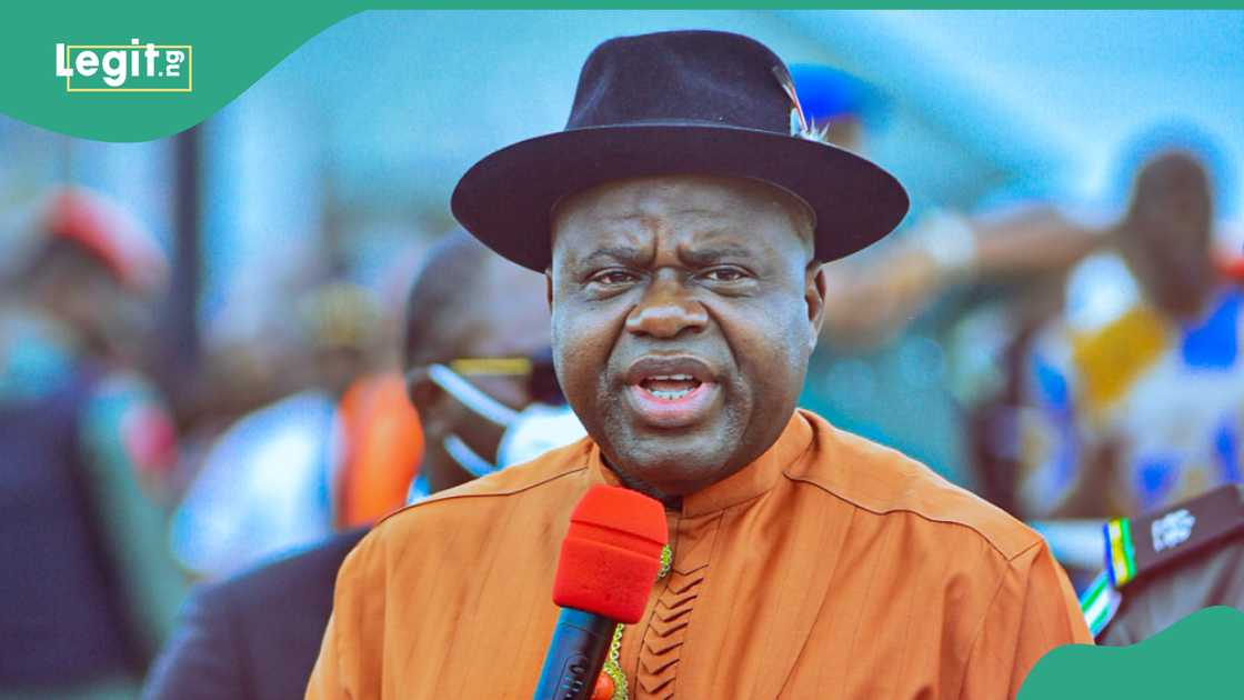 Governor Duoye Diri formally joins APC after dumping PDP Governor Duoye Diri formally joins APC after dumping PDP