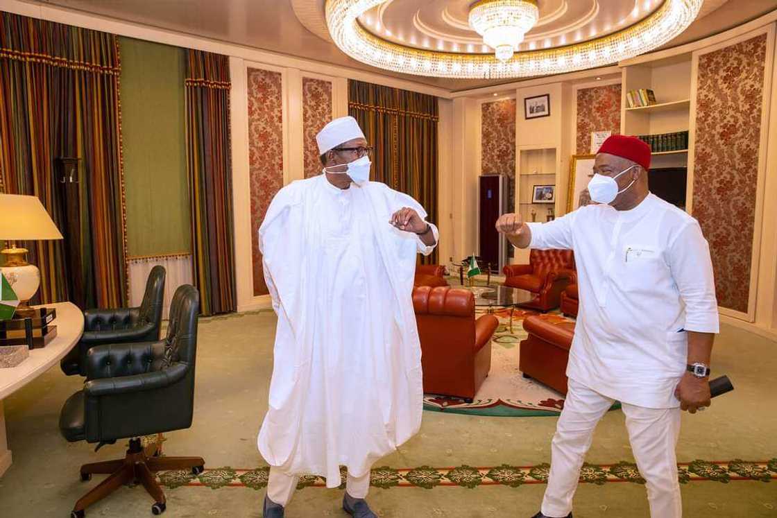 Gwamna Hope Uzodinma na Imo Gwamna Hope Uzodinma na Imo