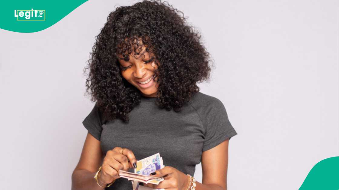 Naira in circulation reduces Naira in circulation reduces