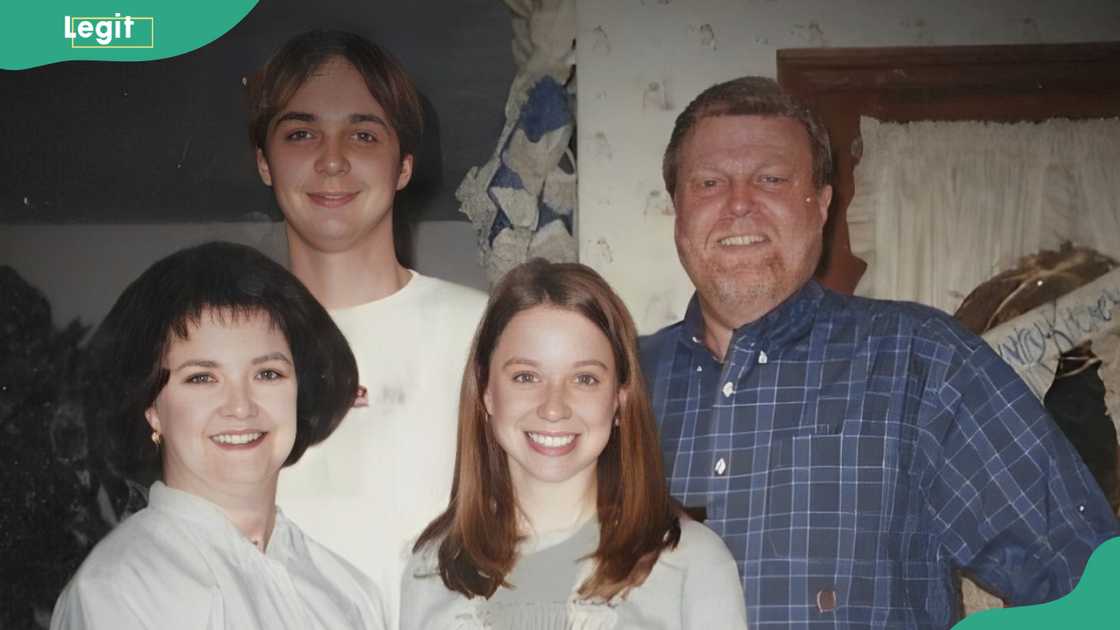 Jim Parsons and his parents and sister Jim Parsons and his parents and sister