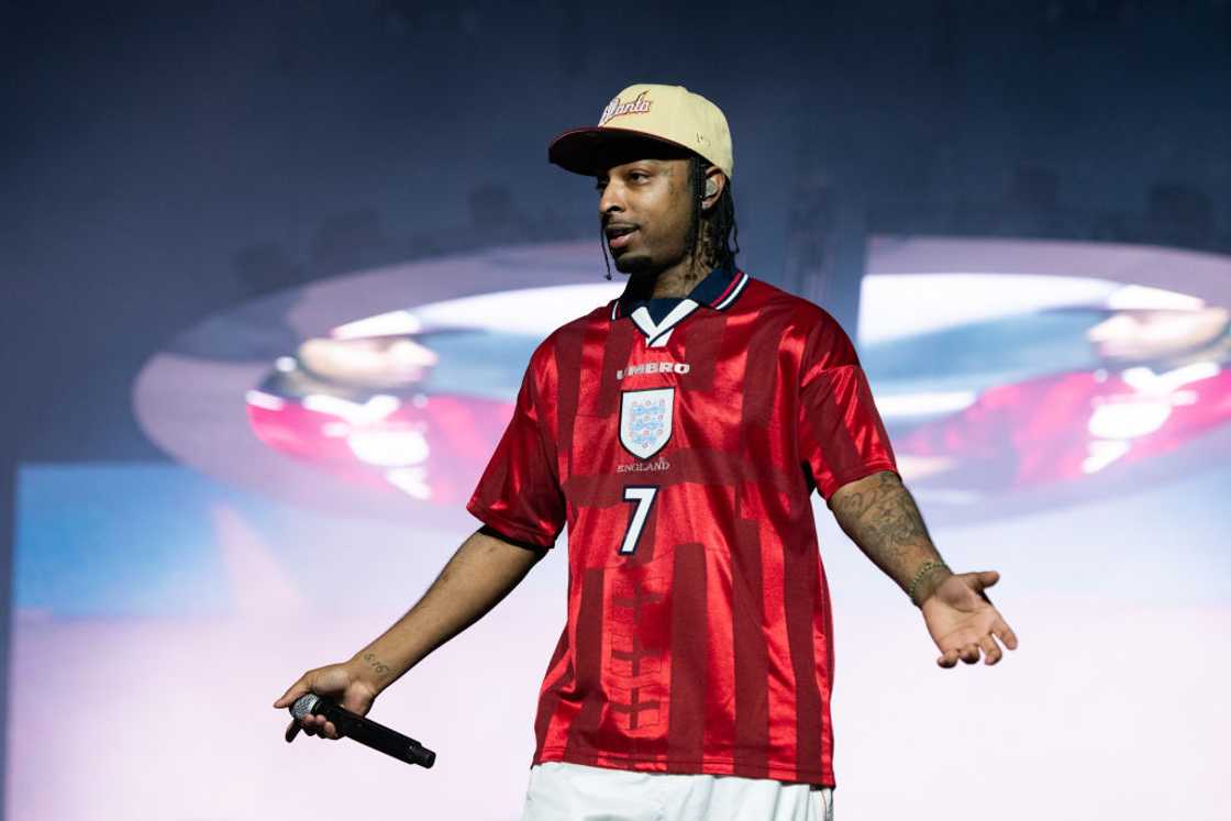 21 Savage performs at a concert 21 Savage performs at a concert