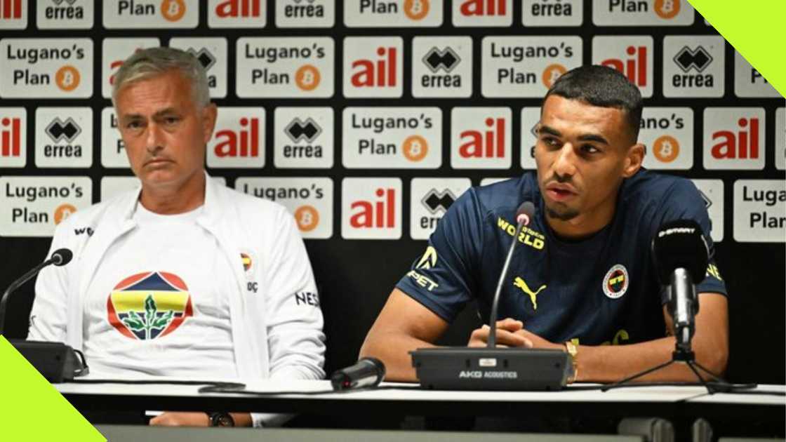 Alexander Djiku and Jose Mourinho at Fenerbahce.