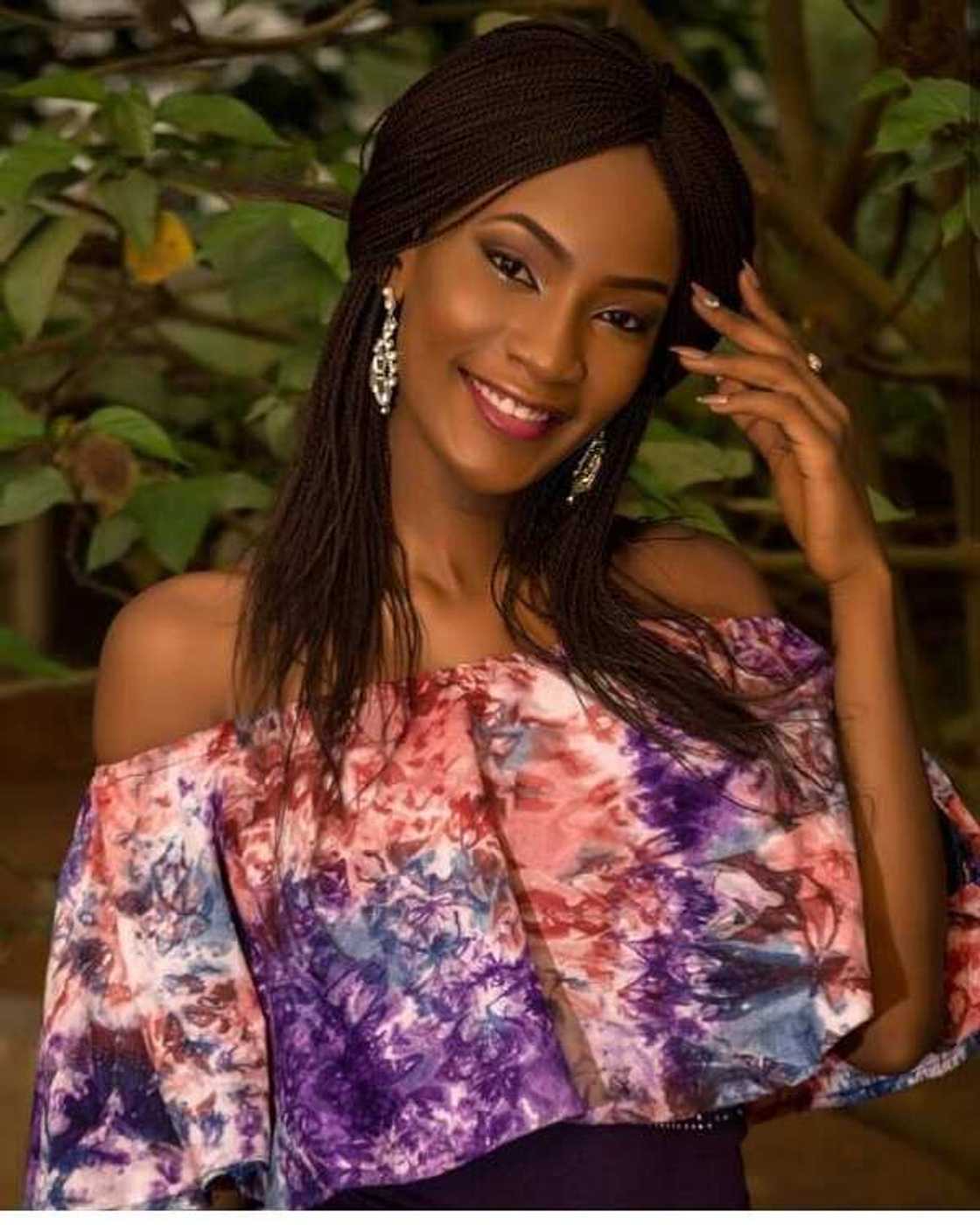 Adire styles for ladies: cold shoulders top Adire styles for ladies: cold shoulders top