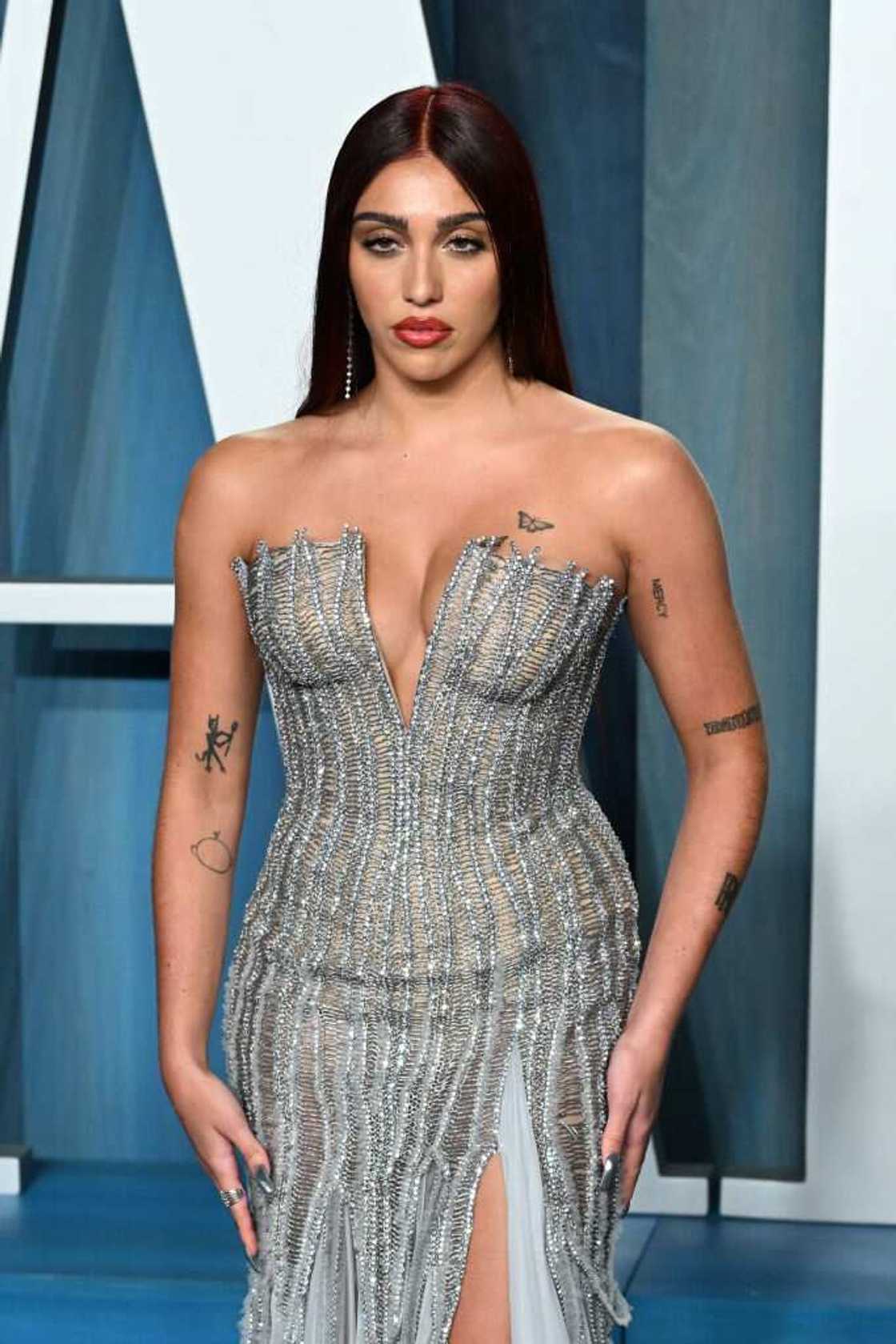 how old is Timothee Chalamet's girlfriend how old is Timothee Chalamet's girlfriend