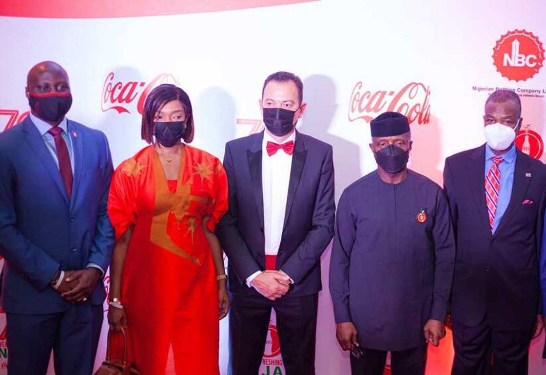Pomp, Excitement as Coca-Cola System Celebrates 70th Anniversary Pomp, Excitement as Coca-Cola System Celebrates 70th Anniversary