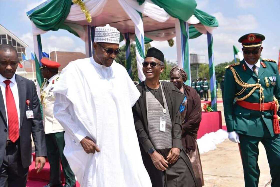 Buhari ya hallarci taron yaye sojoji a Kaduna (Hotuna) Buhari ya hallarci taron yaye sojoji a Kaduna (Hotuna)