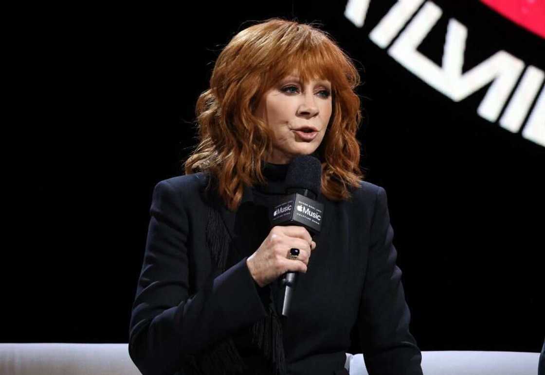 Reba McEntire giving a speach at Las Vegas, Nevada