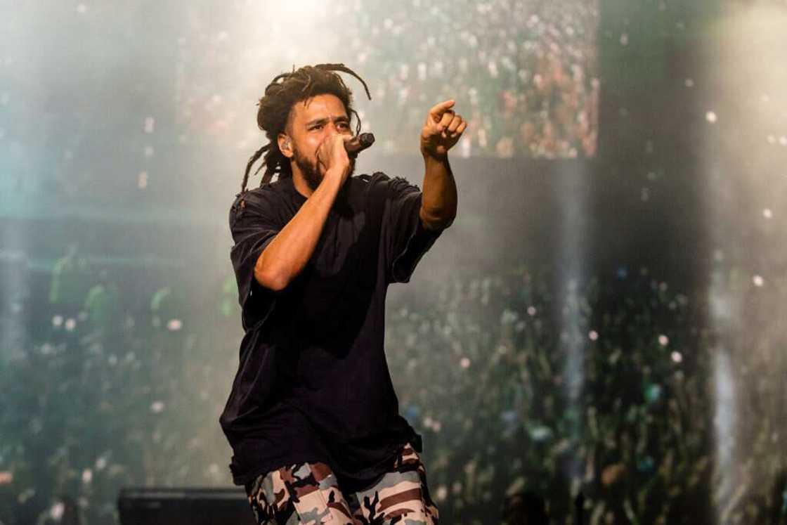 Who is the best hip-hop musician in the world? Who is the best hip-hop musician in the world?