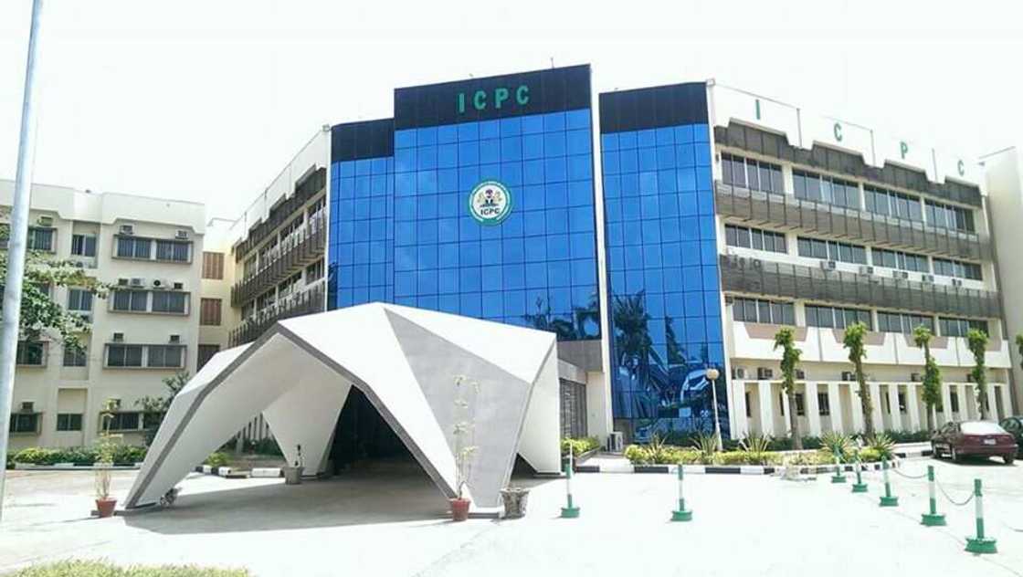FG goes tough on corruption, sentences to jail for 5 years over fraud FG goes tough on corruption, sentences to jail for 5 years over fraud