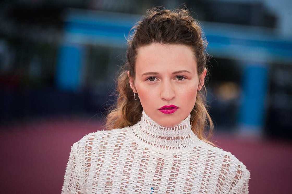 Biographie de Christa Theret: tout savoir sur l’actrice de Lol Biographie de Christa Theret: tout savoir sur l’actrice de Lol