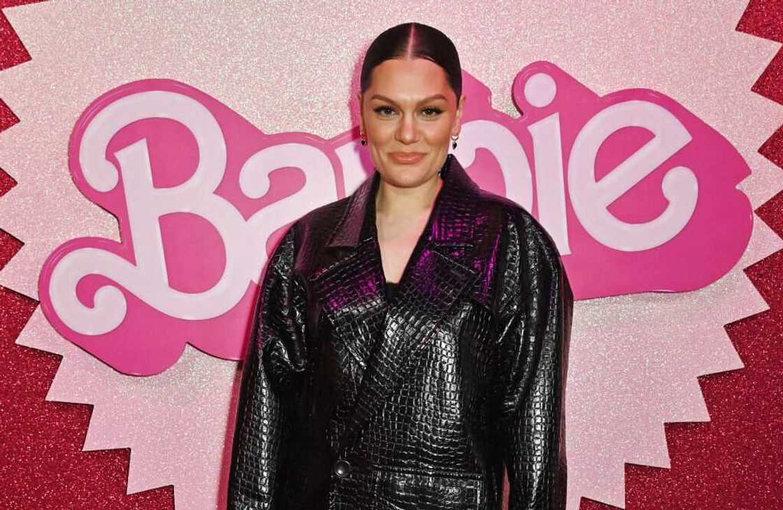 best looking female celebrities best looking female celebrities