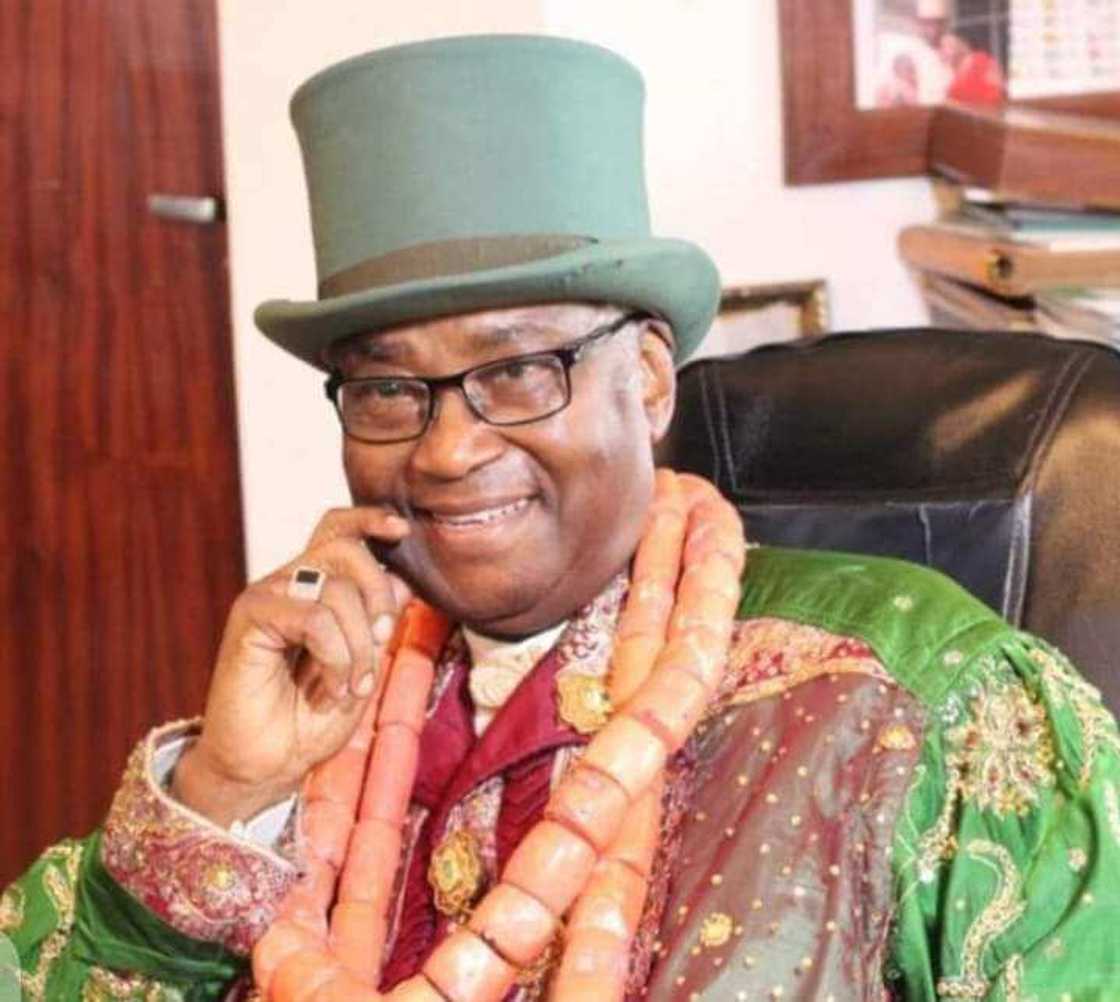 Da dumi-dumi: Tsohon ministan sufurin jiragen sama ya rasu a Abuja Da dumi-dumi: Tsohon ministan sufurin jiragen sama ya rasu a Abuja