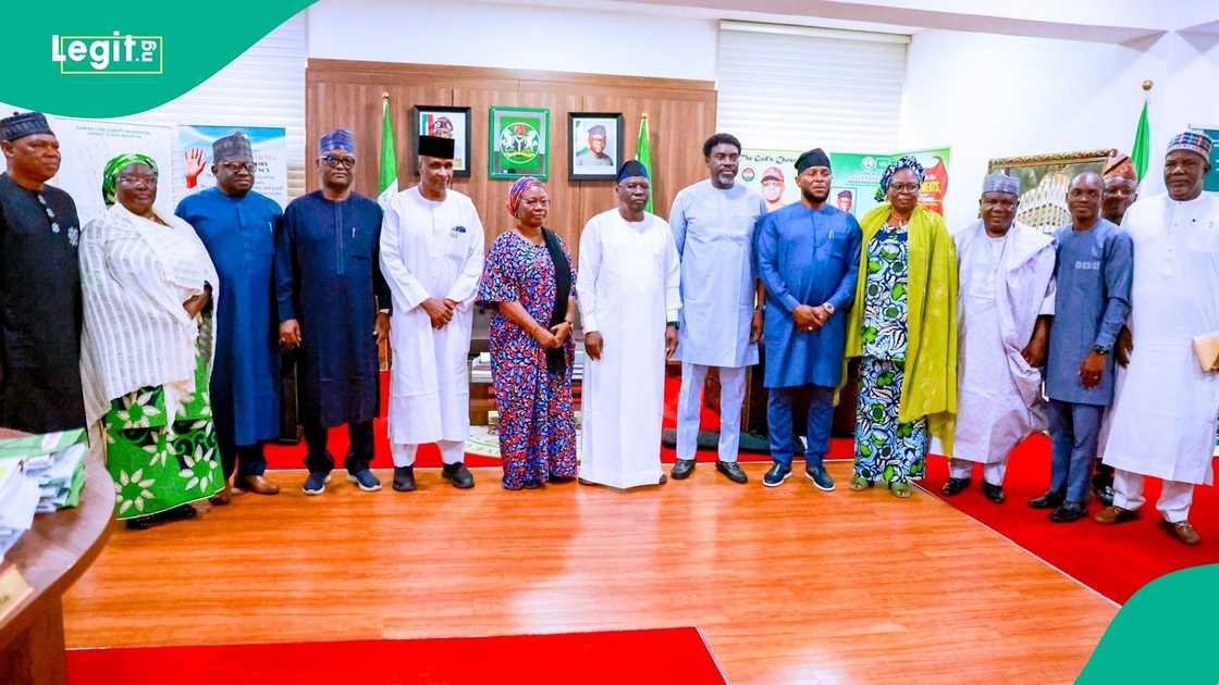 Adamawa governor inks ₦80bn deal to strengthen electricity distribution and improve mobility in the state. Adamawa governor inks ₦80bn deal to strengthen electricity distribution and improve mobility in the state.