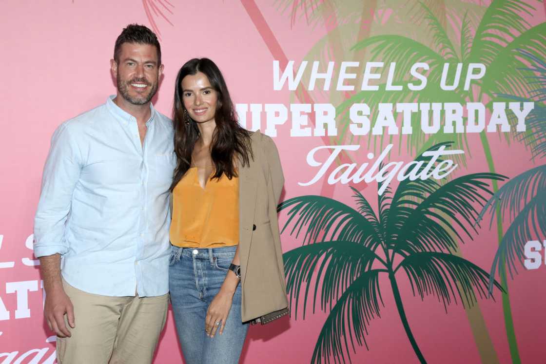 Jesse Palmer and Emely Fardo at the Wheels Up members-only Super Saturday Tailgate event