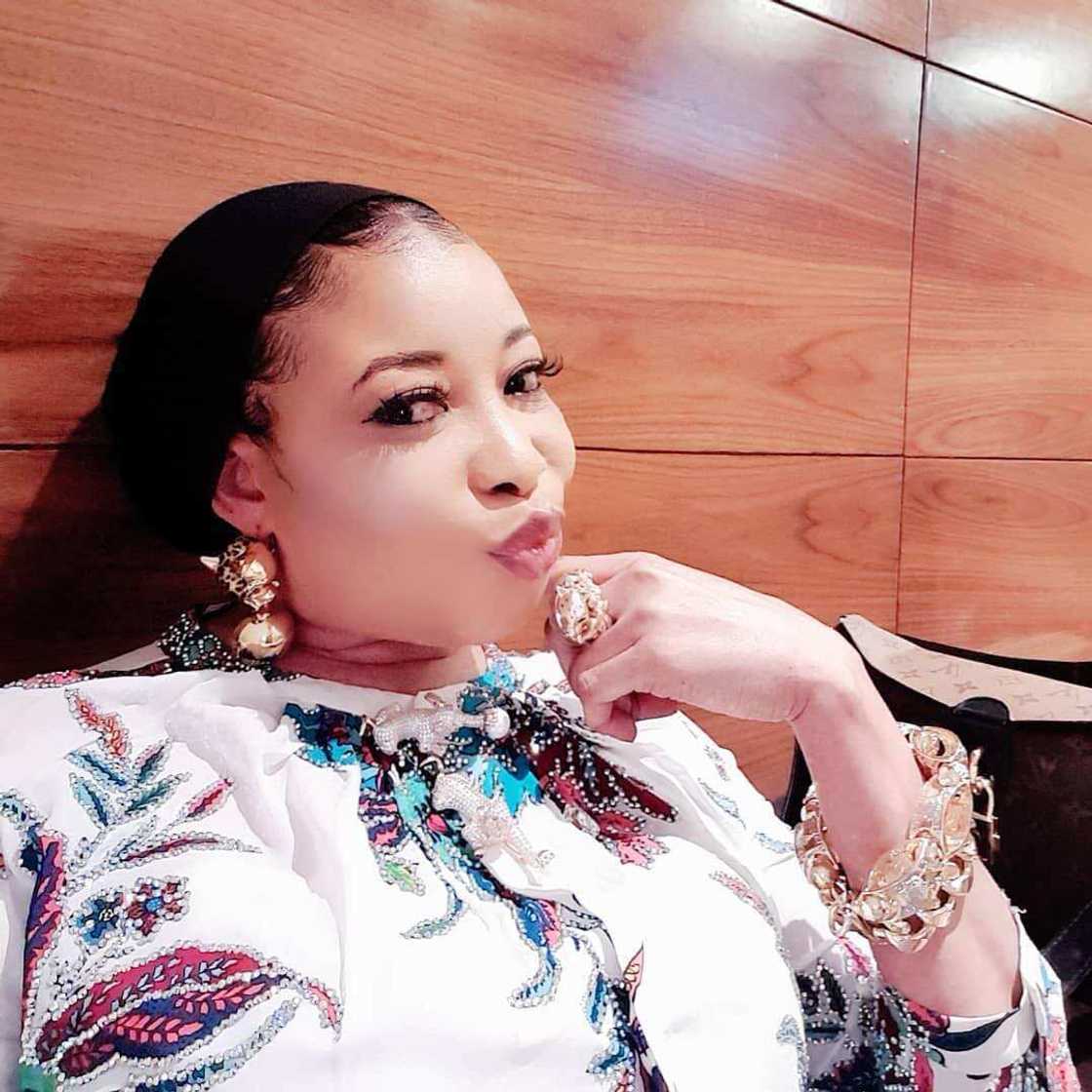 Lizzy Anjorin biography Lizzy Anjorin biography