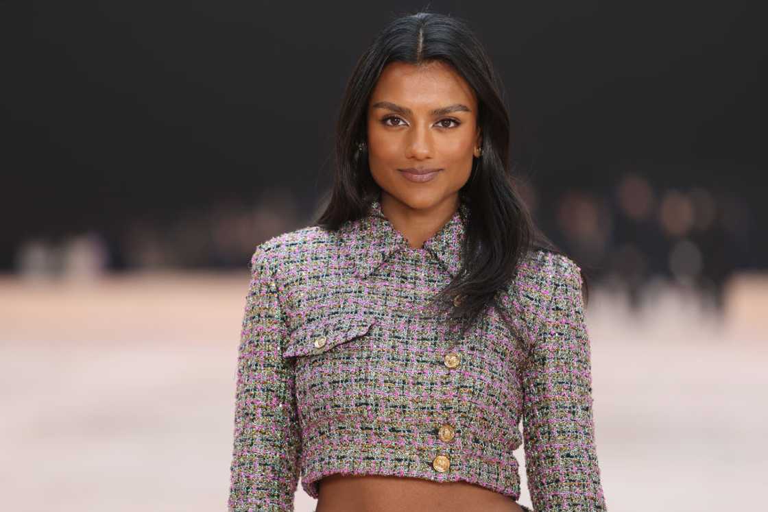 Simone Ashley attends the Chanel Womenswear Fall/Winter 2025-2026 show Simone Ashley attends the Chanel Womenswear Fall/Winter 2025-2026 show
