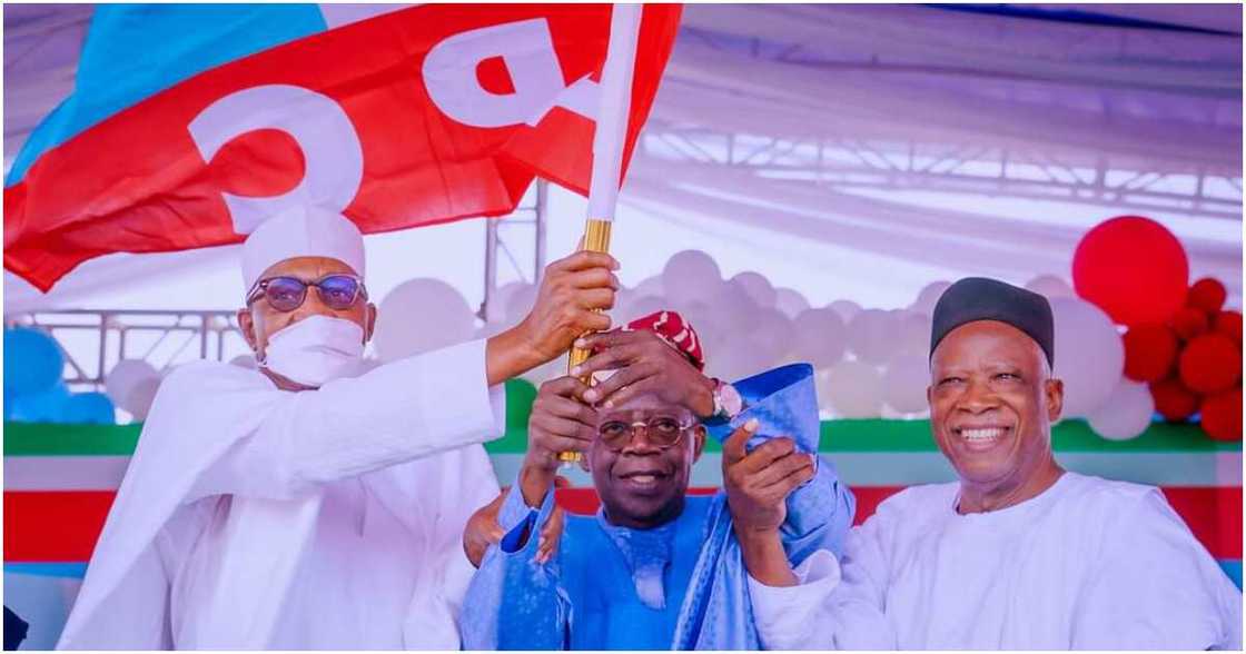 The members of the Taraba State Executive Committee (SEC), the All Progressive Congress (APC), Barr. Ibrahim Tukur El-Suldi The members of the Taraba State Executive Committee (SEC), the All Progressive Congress (APC), Barr. Ibrahim Tukur El-Suldi