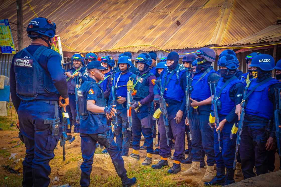 NSCDC officials arrest popular Kwara Islamic cleric accused of torturing 10-year-old boy. NSCDC officials arrest popular Kwara Islamic cleric accused of torturing 10-year-old boy.